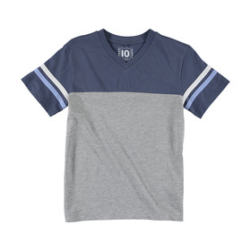 Choose from a variety of colour combinations and designs and find the boys’ clothing items that align with his personality and style. Shop Nike clothing for men, women and girls, and be sure to explore the complete collection of boys’ Nike products for additional options.