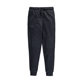 Choose from a variety of colour combinations and designs and find the boys’ clothing items that align with his personality and style. Shop Nike clothing for men, women and girls, and be sure to explore the complete collection of boys’ Nike products for additional options.